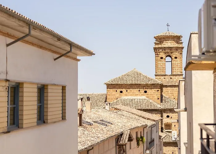 En Pleno Centro De Cazorla, Balcon Con Apartman